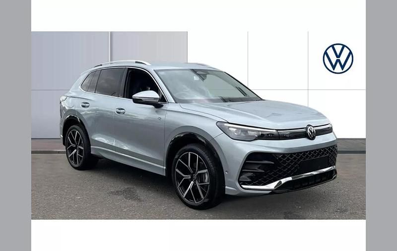 Other New 2024 VW Tiguan R-line SUV | £40,252 (A bit pricey) - Image 1/4
