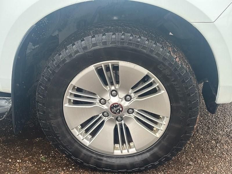 Used Isuzu D-Max 164 HP (120 kW) 2022 White Pickup