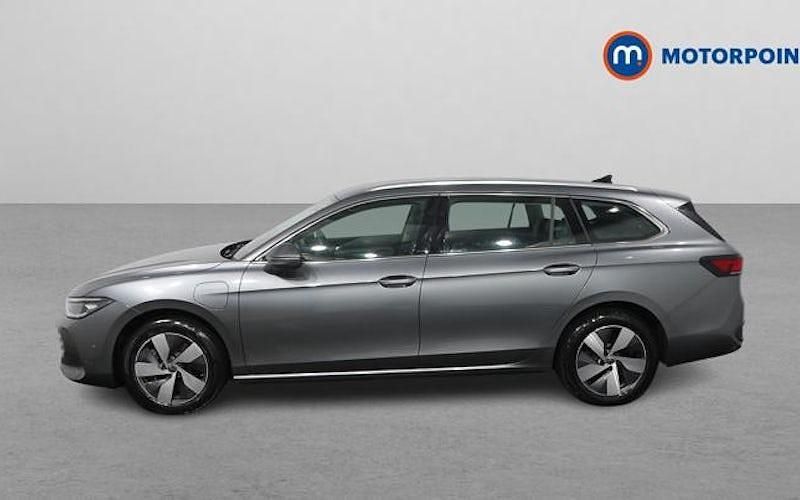 Used VW Passat Life 204 HP (150 kW) 2025 Grey Estate