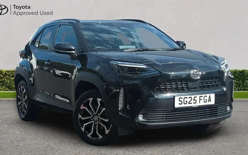 Used Toyota Yaris Cross Design 116 HP (85 kW) 2025 SUV