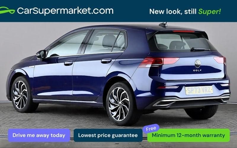 Used VW Golf VIII Style 150 HP (110 kW) 2023 Blue Hatchback