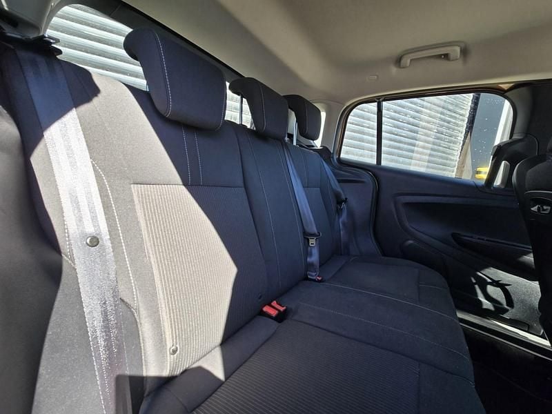 Usado Ford B-MAX Zetec 2013 Dourado Monovolume