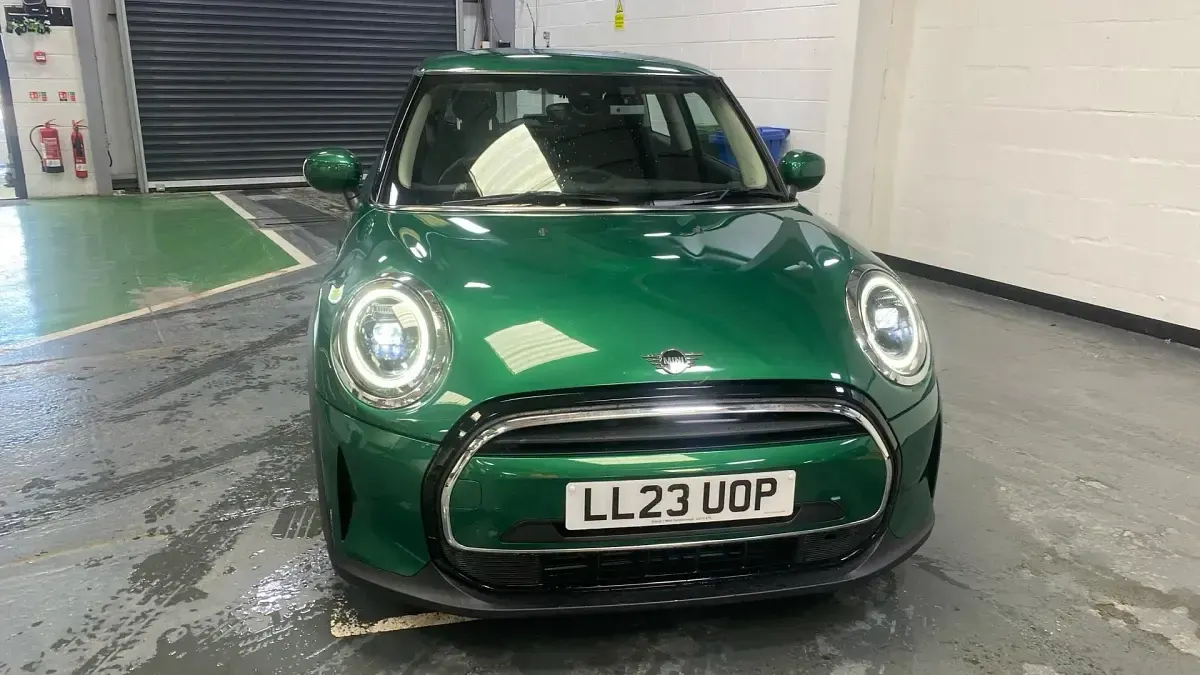 Used Mini Cooper Classic 136 HP (100 kW) 2023 Green Hatchback