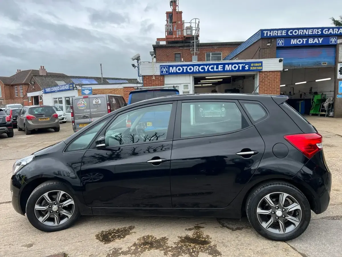 Used Hyundai i20 SE 2019 Black Hatchback