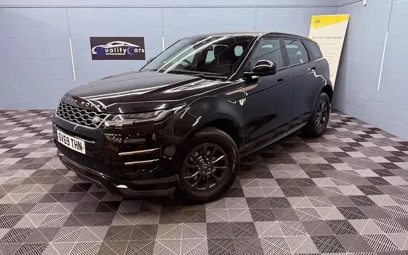Used Land Rover Range Rover evoque R-Dynamic 152 HP (111 kW) 2019 Black SUV