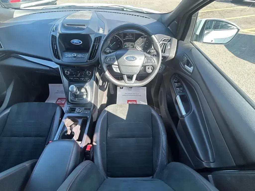 Used Ford Kuga ST-Line 150 HP (110 kW) 2019 White SUV