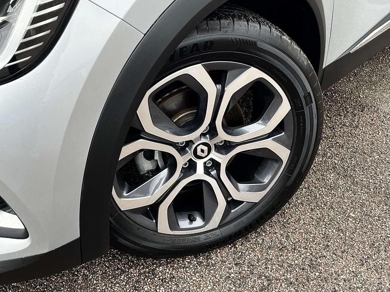 Used Renault Captur Techno 143 HP (105 kW) 2023 Black/grey SUV