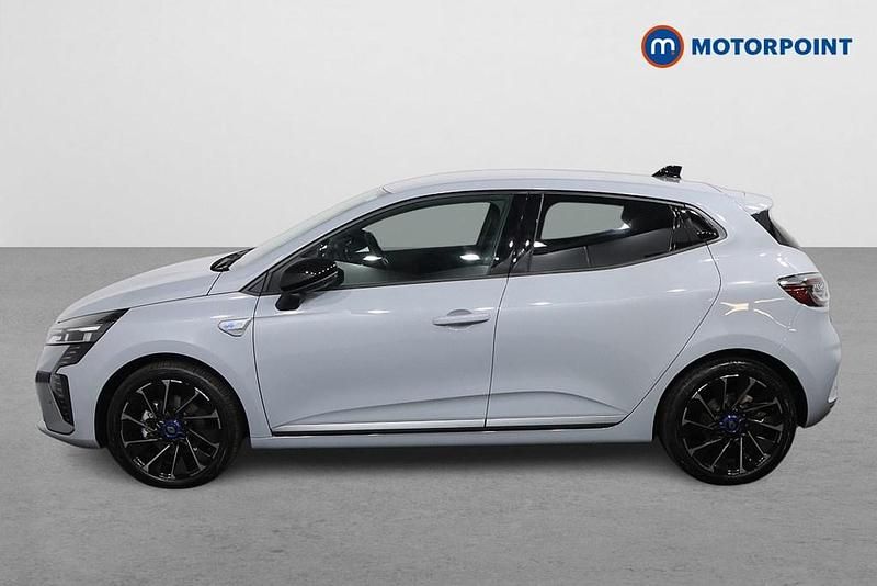 Used Renault Clio V Esprit Alpine 143 HP (105 kW) 2024 Grey Hatchback