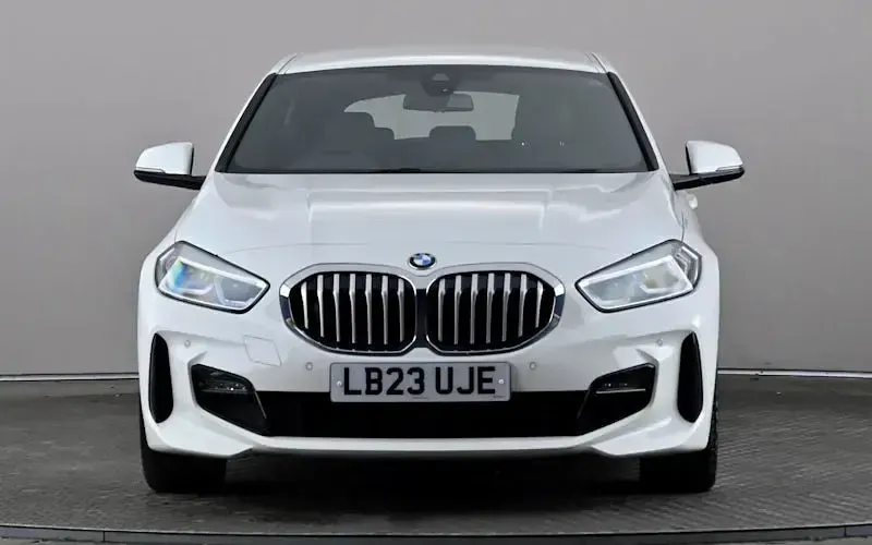Used BMW 118 M Sport 136 HP (100 kW) 2023 White Hatchback