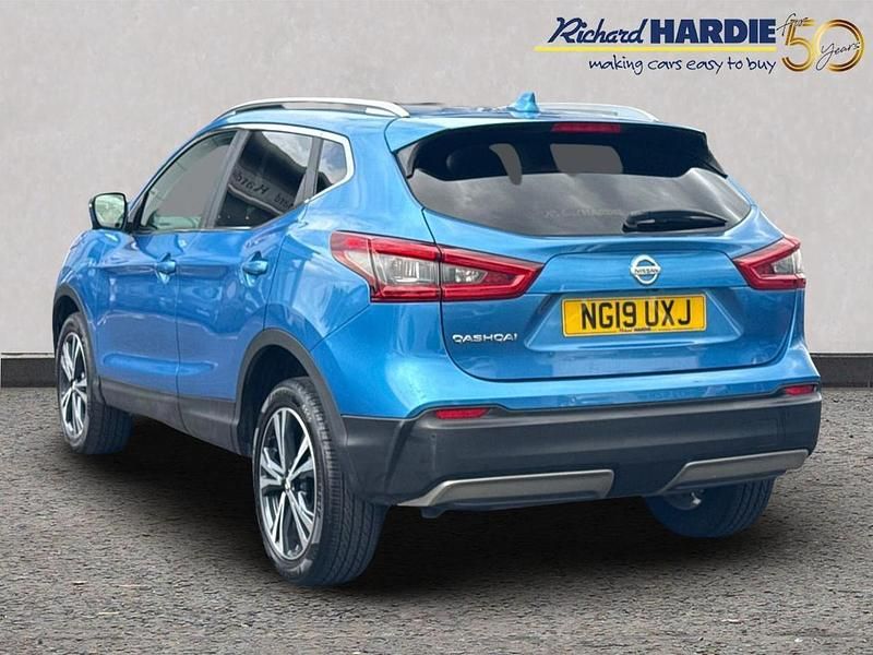 Blue Used 2019 Nissan Qashqai N-Connecta SUV | £10,399 (Fair price) - Image 1/3