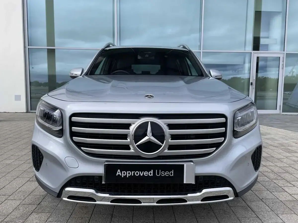 Used Mercedes GLB200 Executive 163 HP (119 kW) 2025 Silver SUV