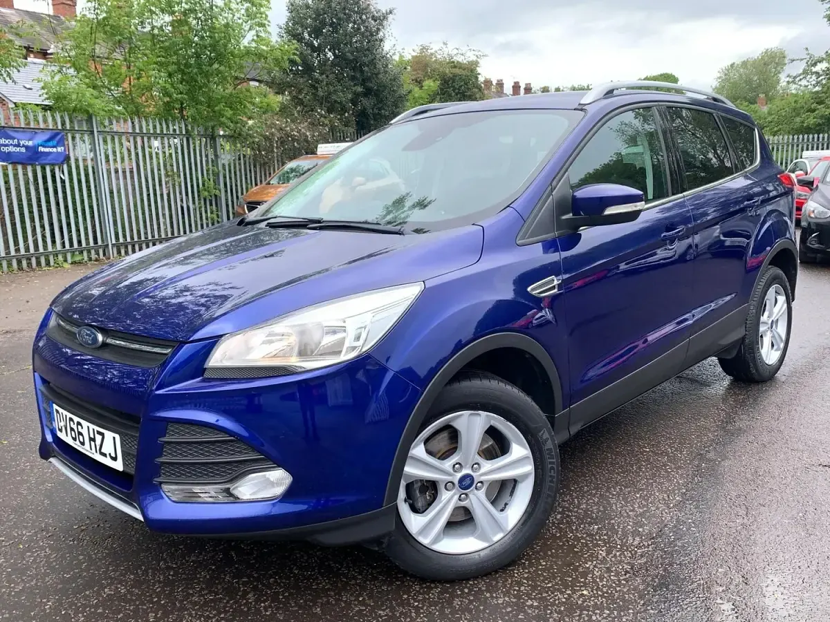 Used Ford Kuga Zetec 150 HP (110 kW) 2016 Blue SUV