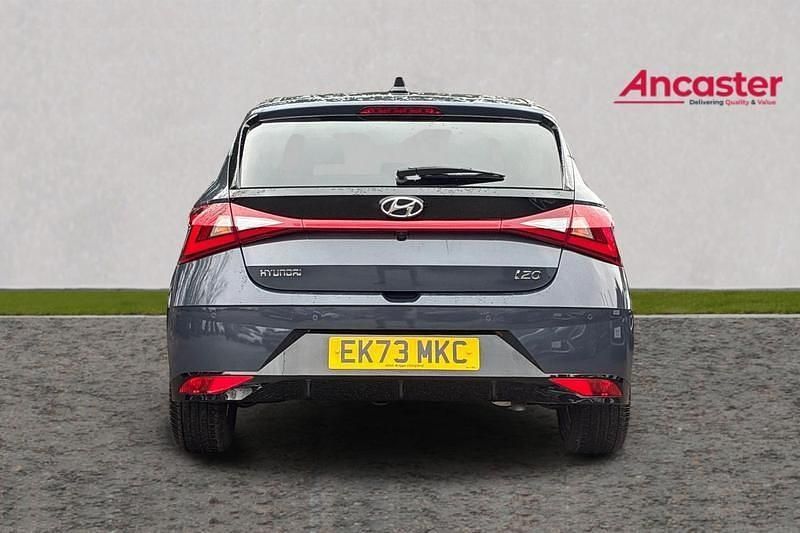 Used Hyundai i20 Premium 99 HP (72 kW) 2023 Grey Hatchback