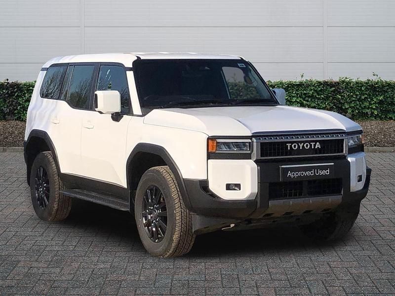 Used Toyota Land Cruiser 204 HP (150 kW) 2025 White