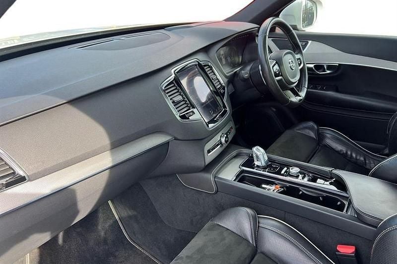 Used Volvo XC90 R-Design 407 HP (299 kW) 2016 Crystal white SUV