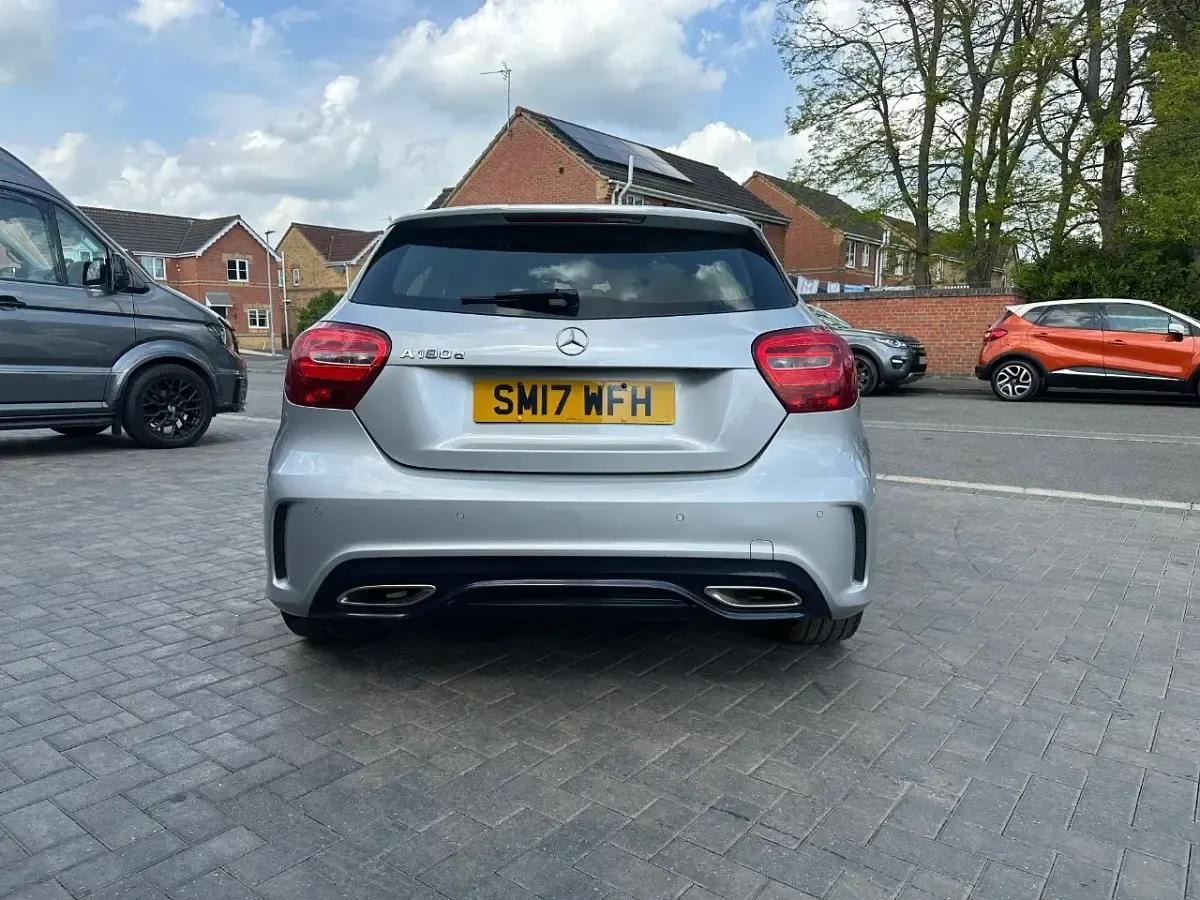 Used Mercedes A180 Executive 109 HP (80 kW) 2017 Silver Hatchback