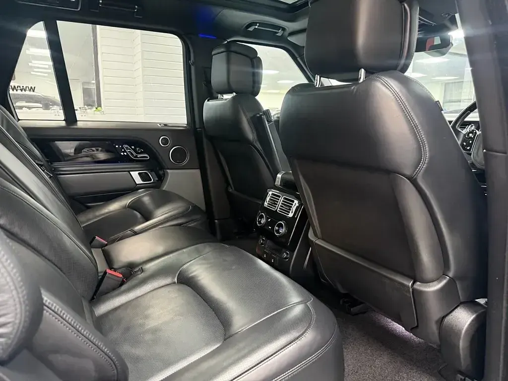 Used Land Rover Range Rover Autobiography 275 HP (202 kW) 2018 White SUV