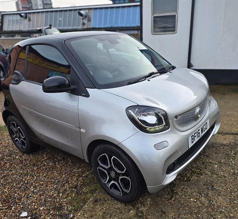 Silver Used 2016 Smart ForTwo Coupé Premium Coupe | £4,780 (Fair price) - Image 1/4