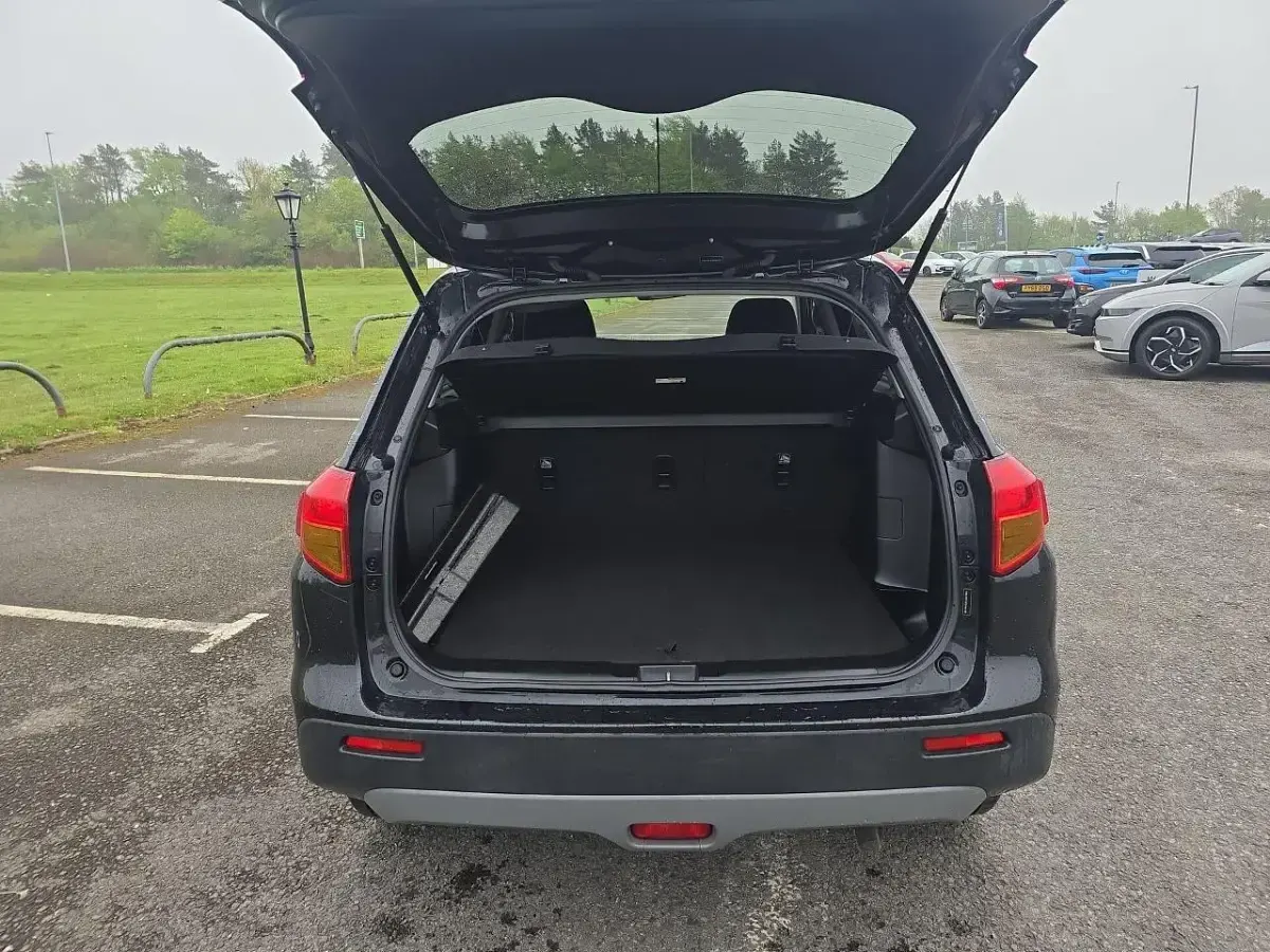 Used Suzuki Vitara SZ-T 120 HP (88 kW) 2018 Black SUV