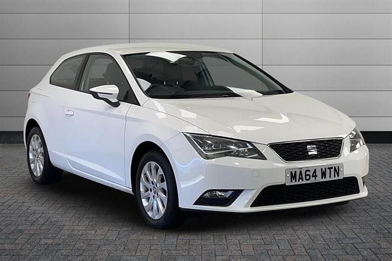 White Used 2014 Seat Leon SE Hatchback | £6,995 (Fair price) - Image 1/4