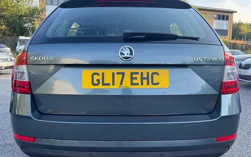 Used Skoda Octavia SE 116 HP (85 kW) 2017 Grey Estate