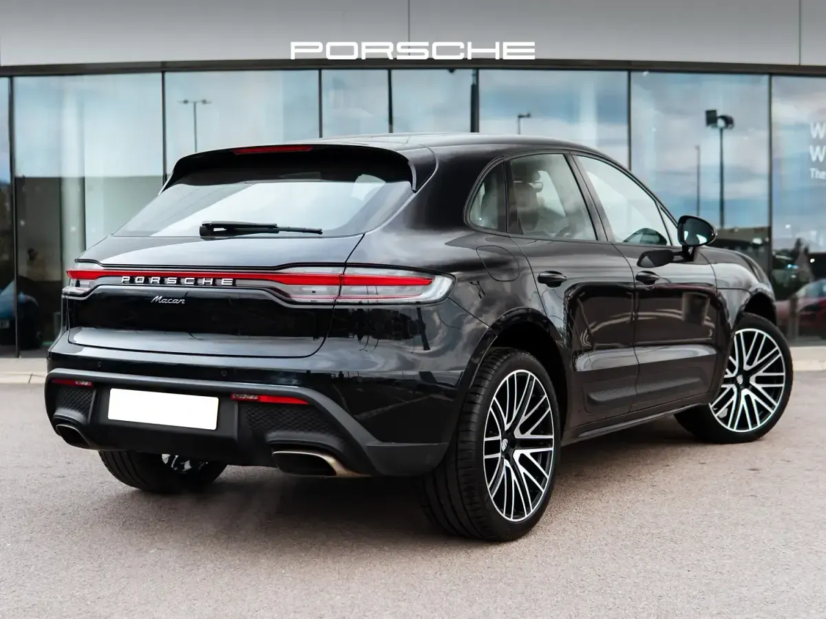 Usado Porsche Macan 265 HP (194 kW) 2023 Preto SUV