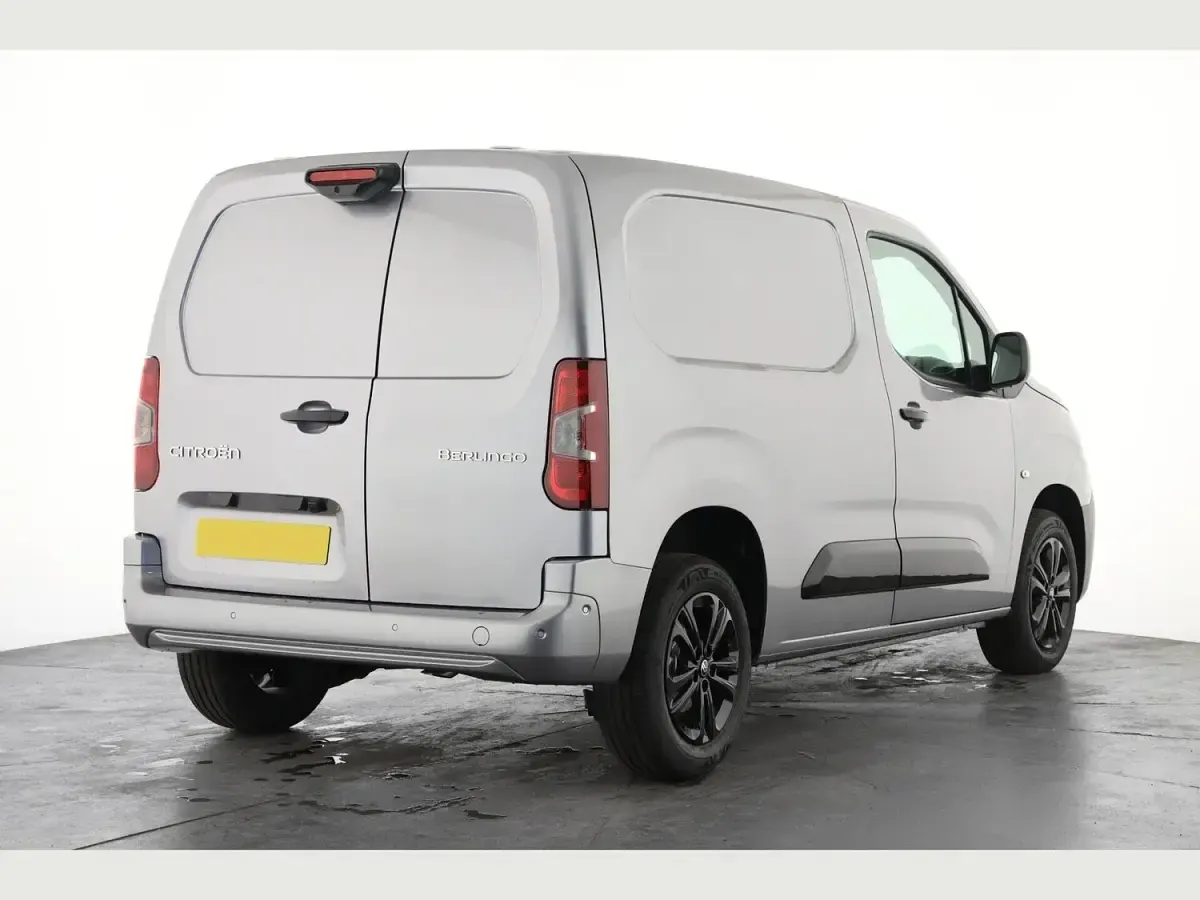 New Citroën Berlingo 130 HP (95 kW) 2026 Grey MPV