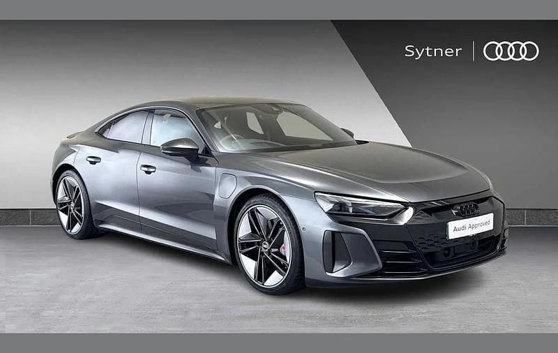 Used Audi e-tron GT quattro Comfort 475 kW (646 HP) 2022 Grey Sedan