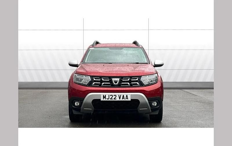 Used Dacia Duster Prestige 99 HP (72 kW) 2022 Red SUV