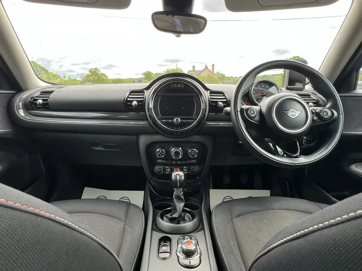 Begagnad Mini Cooper Clubman Classic 2019 Blå Kombi