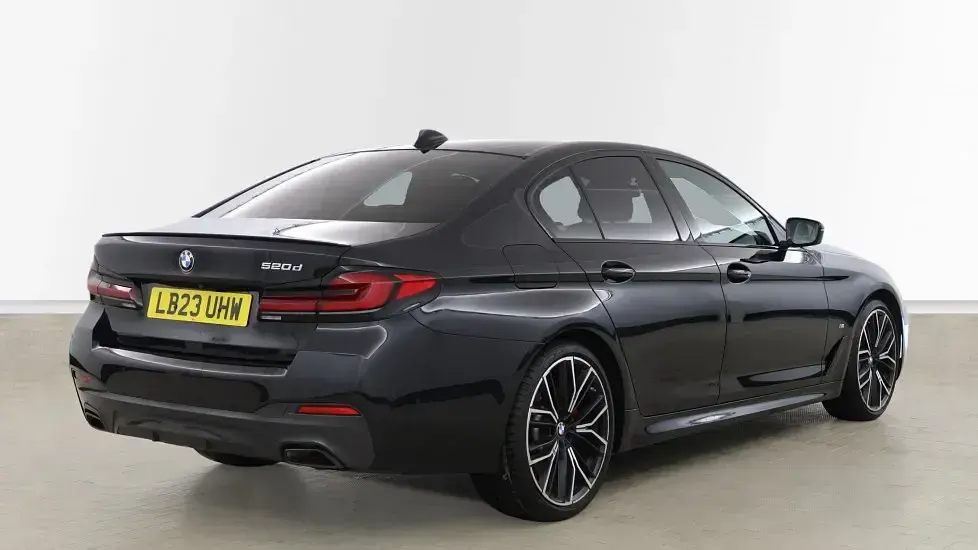 Używany BMW 520 M Sport 187 KM (137 kW) 2023 Czarny