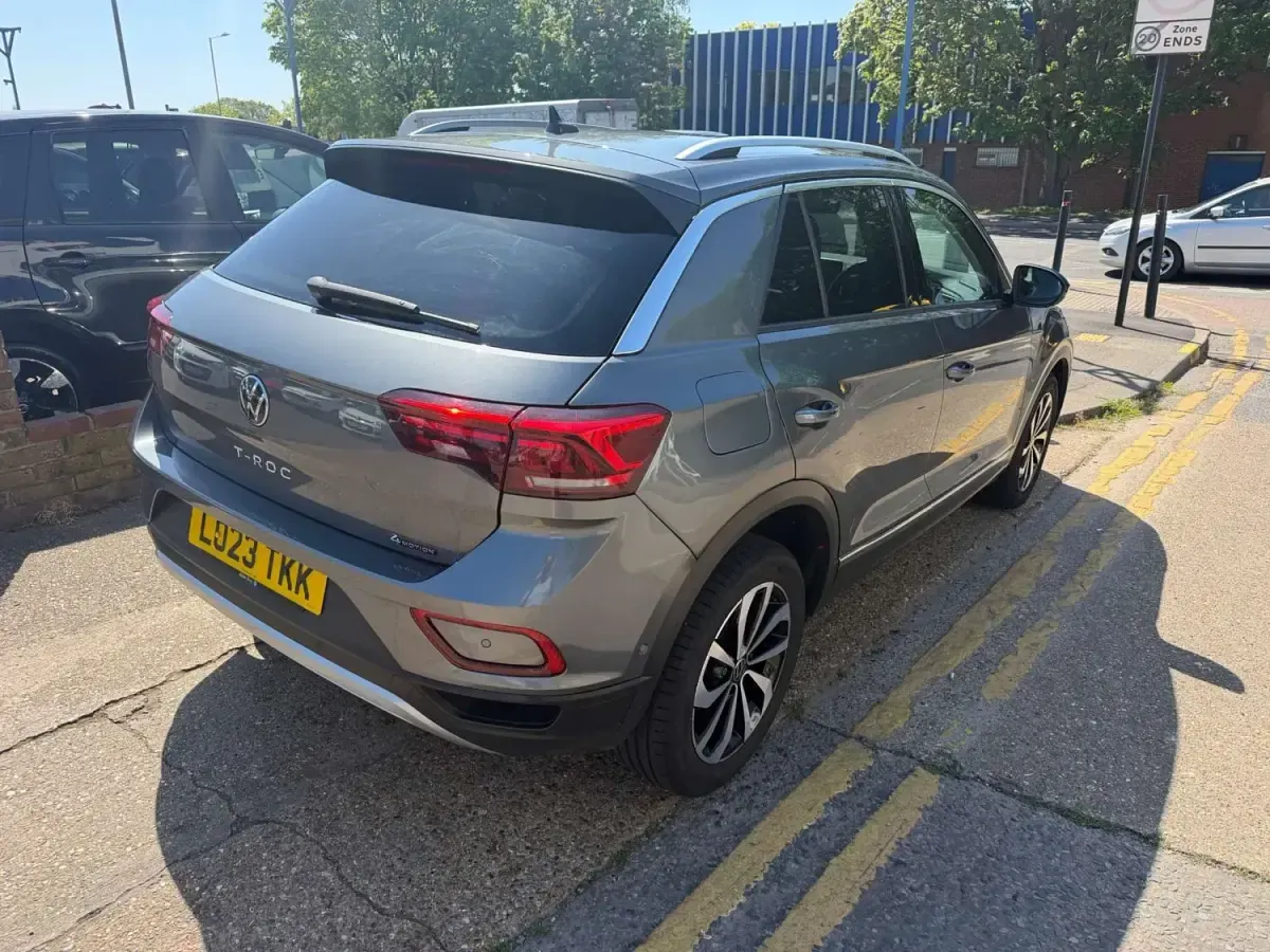 Usado VW T-Roc Style 2023 Cinzento SUV