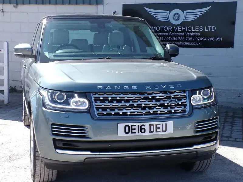 Used Land Rover Range Rover Vogue SE 306 HP (225 kW) 2016 Grey SUV