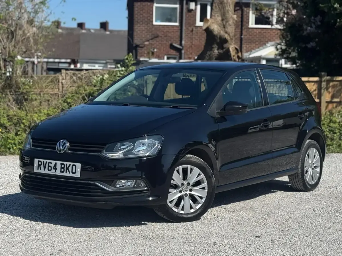 Usado VW Polo SE 60 HP (44 kW) 2014 Preto Citadino