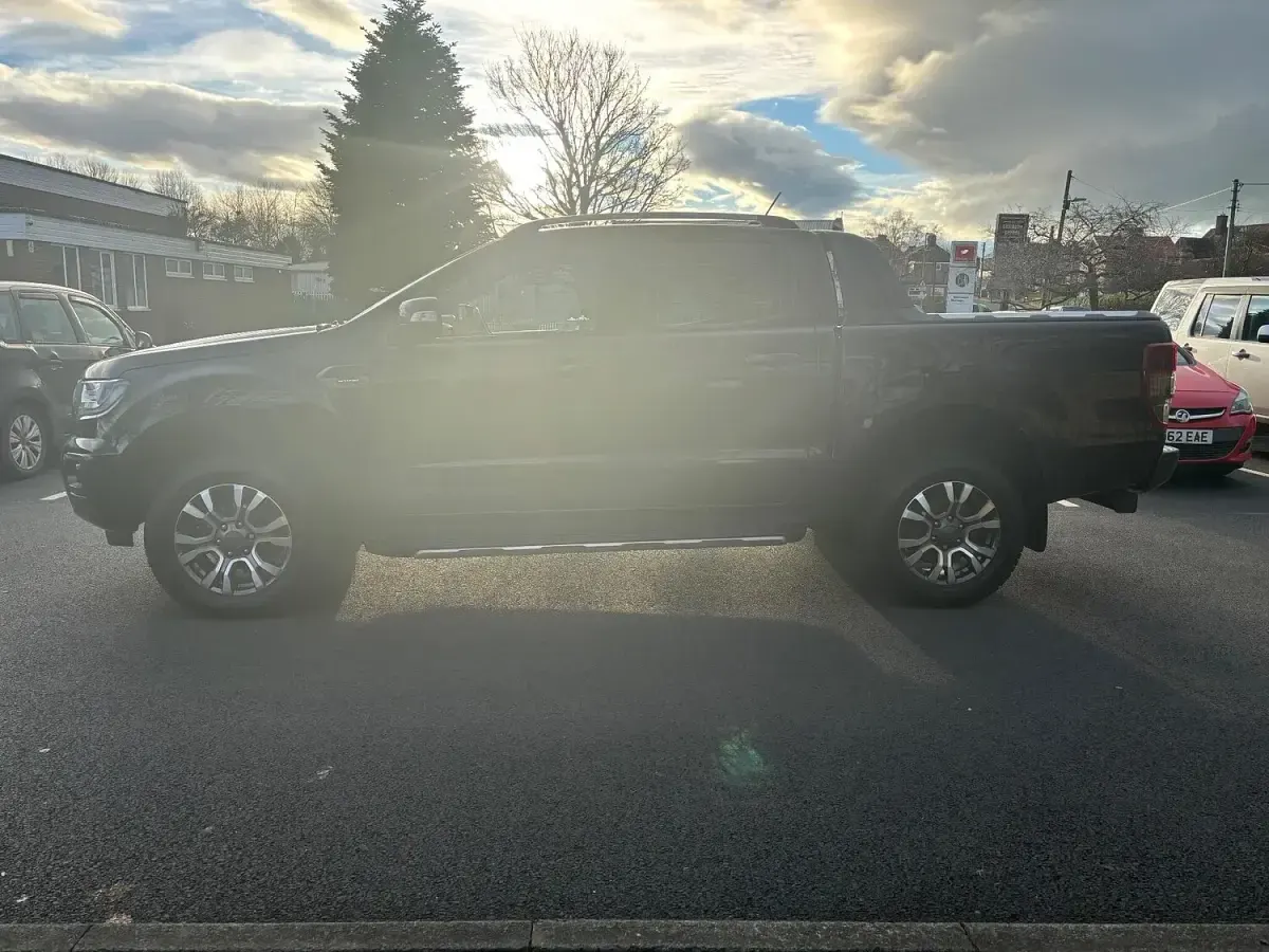 Used Ford Ranger Wildtrack 210 HP (154 kW) 2022 Black Pickup