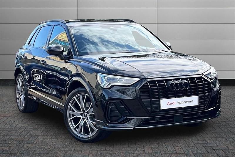New Audi Q3 Black Edition 150 HP (110 kW) 2025 Mythos black SUV