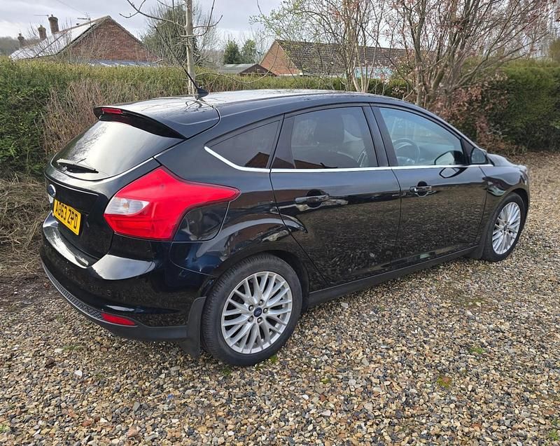 Used Ford Focus Zetec 2013 Black Hatchback