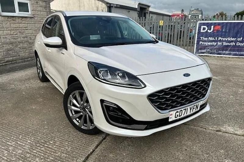 Platinum white Used 2021 Ford Kuga Vignale SUV | £19,975 (Expensive) - Image 1/1