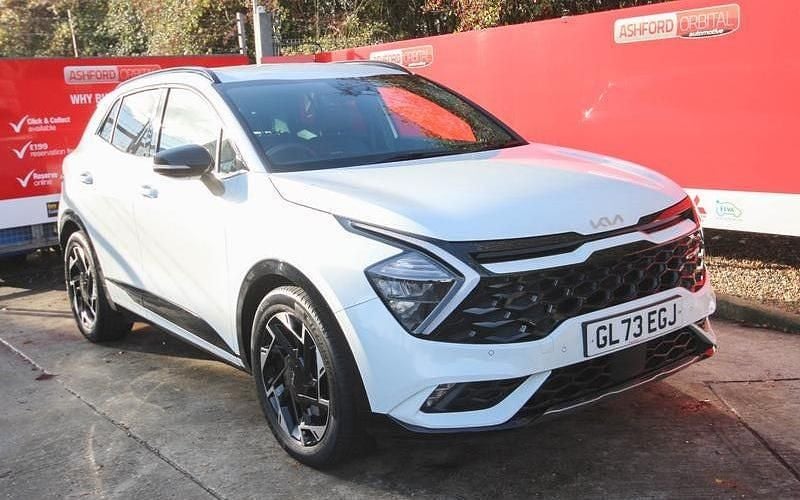 White Used 2023 Kia Sportage GT-Line SUV | £25,495 (Good price) - Image 1/4