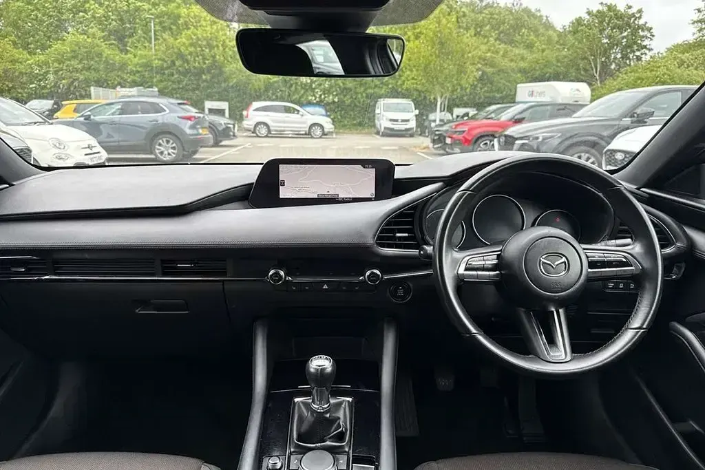 Begagnad Mazda 3 120 HK (88 kW) 2022 Grå Halvkombi