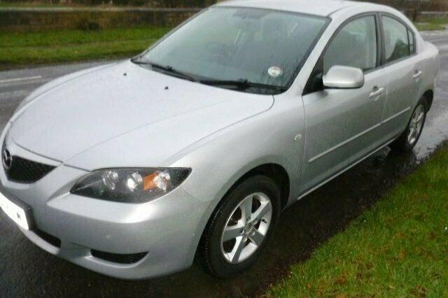 Begagnad Mazda 3 2005 Sedan