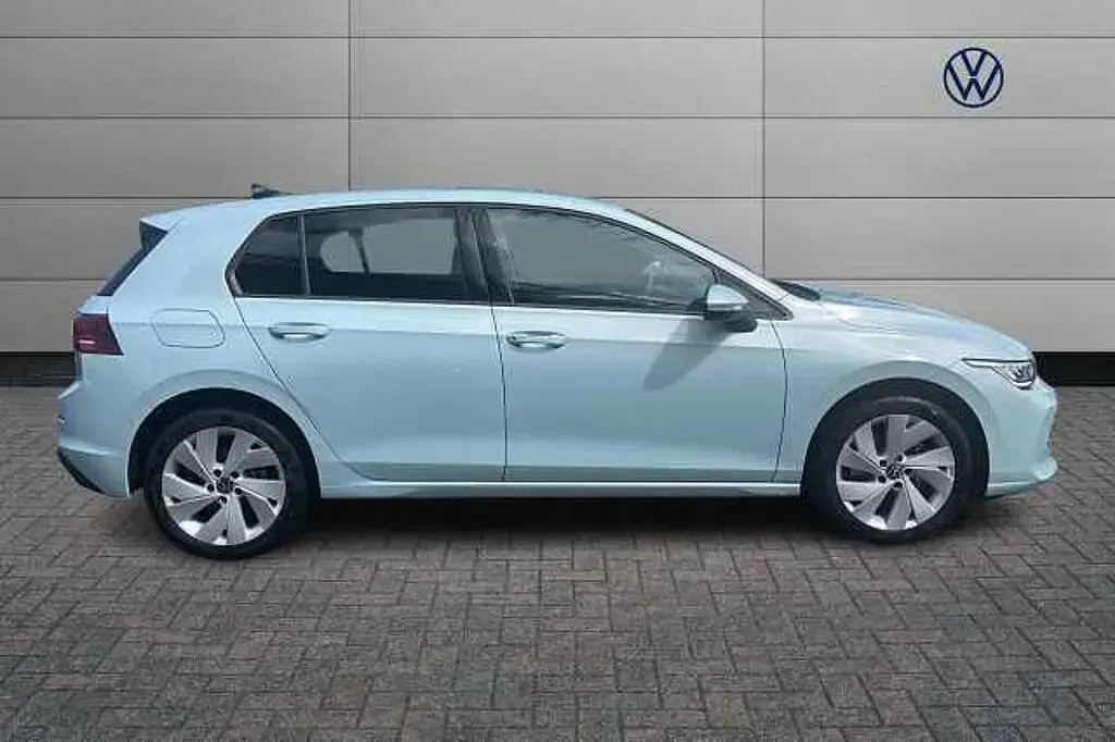 Used VW Golf VIII Match 204 HP (150 kW) 2026 Blue Hatchback
