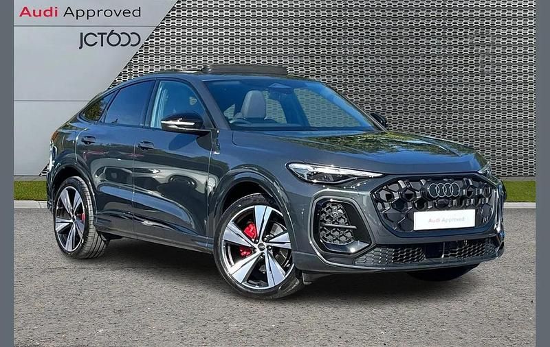 Grey Used 2025 Audi Q5 Sportback Advanced SUV | £57,309 (Expensive) - Image 1/4