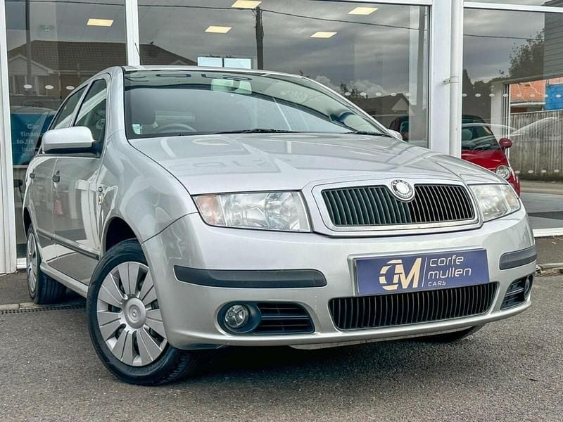 Silver Used 2006 Skoda Fabia Ambiente Hatchback | £2,695 (Fair price) - Image 1/4