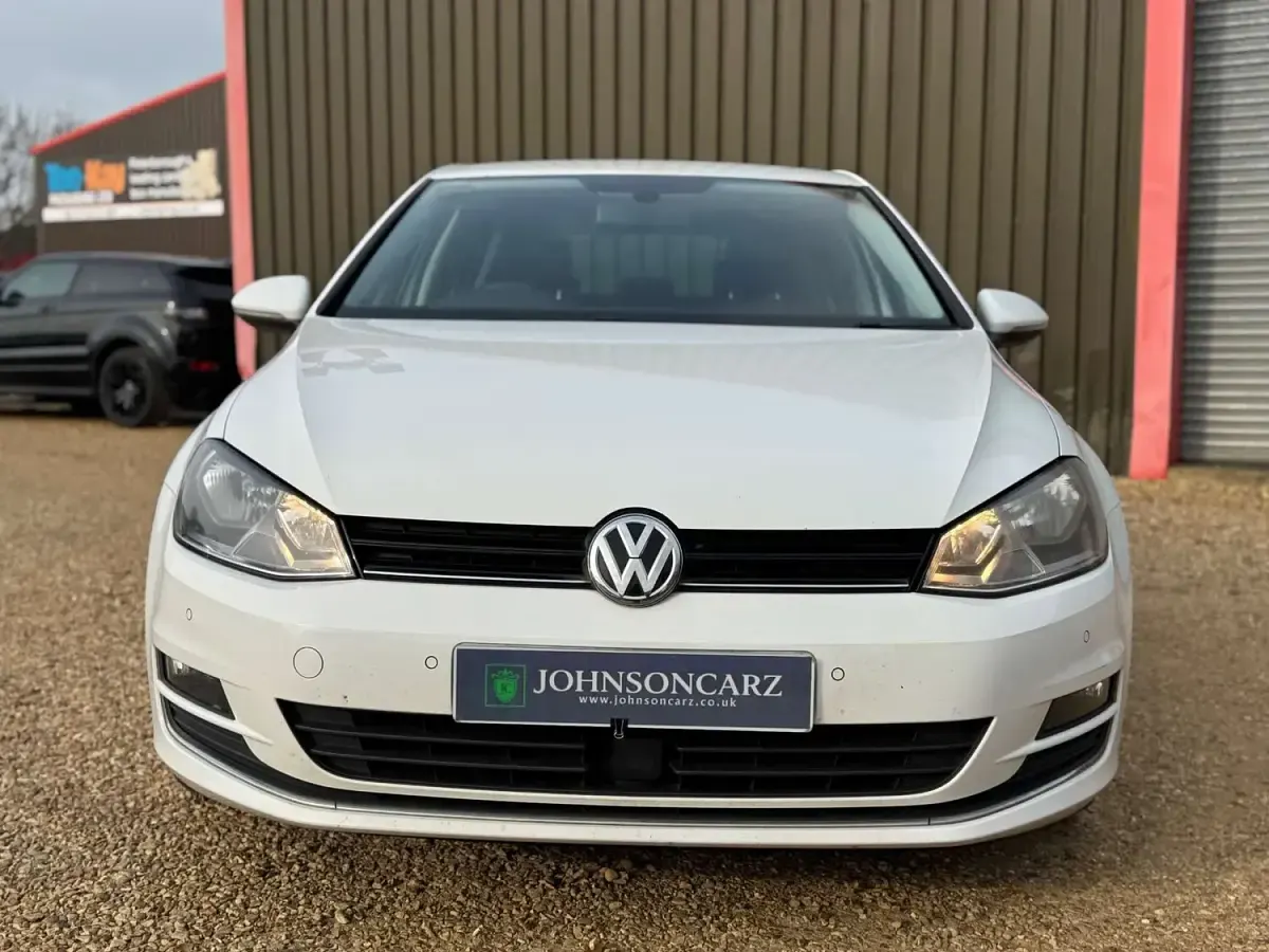 Used VW Golf VII GT 150 HP (110 kW) 2014 White Hatchback