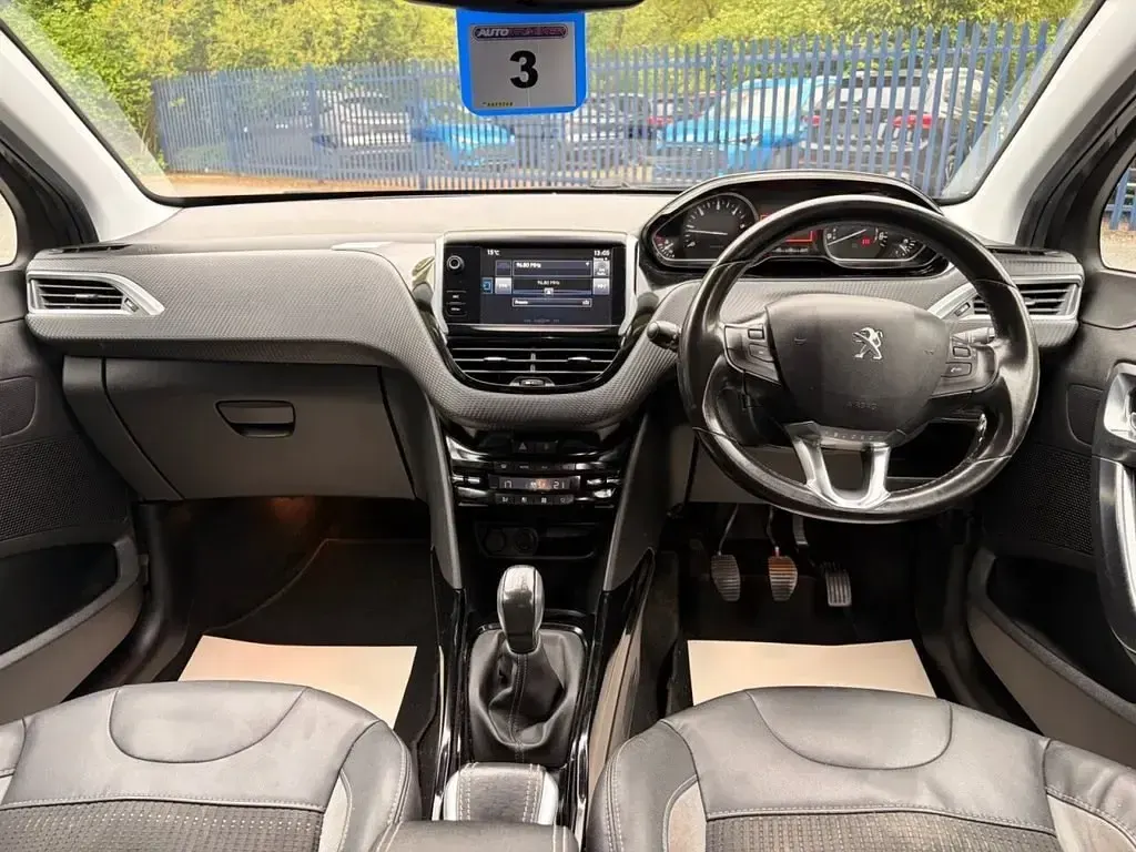 Second-hand Peugeot 2008 Allure 100 CP (73 kW) 2015 Gri SUV