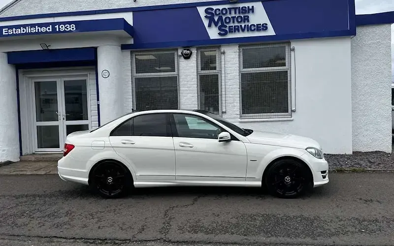 Used Mercedes C220 170 HP (125 kW) 2012 Sedan