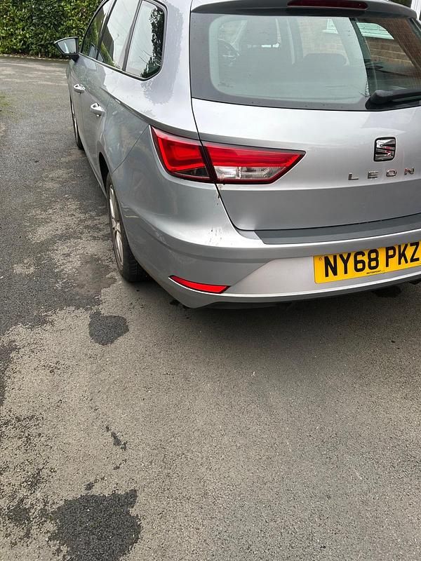 Used Seat Leon SE 2019 Silver Estate