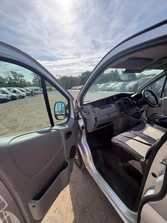 Used Renault Trafic 115 HP (84 kW) 2012 Silver MPV
