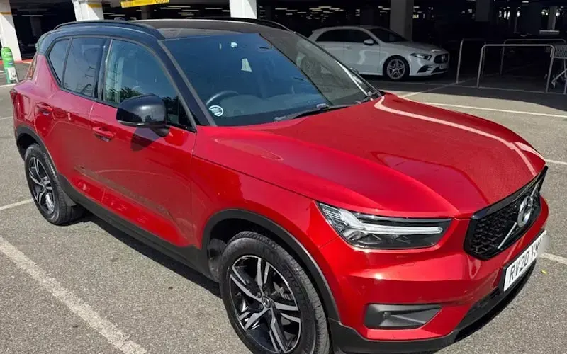 Used Volvo XC40 R-Design 163 HP (119 kW) 2020 SUV